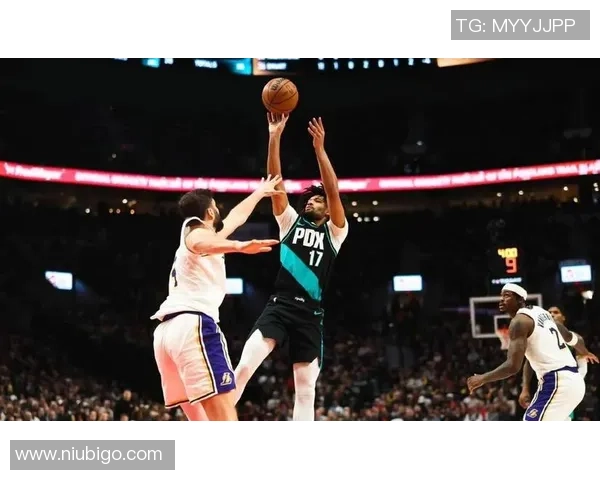 斯普利特：湖人比咱们更尽力，全队在防卫端都没做到位